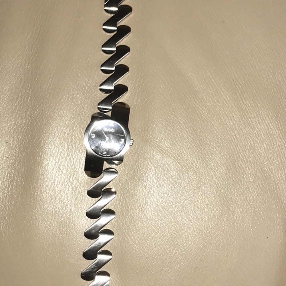 GUCCI Watch - Picture 8 of 8